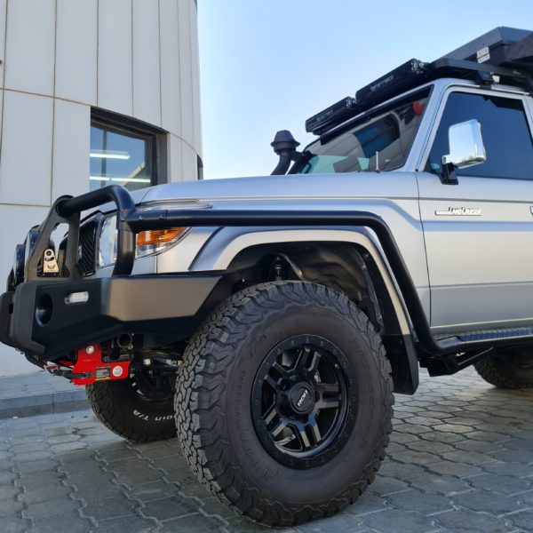 TOYOTA LC79  DUAL CAB PREMIUM SIDE STEPS & RAILS