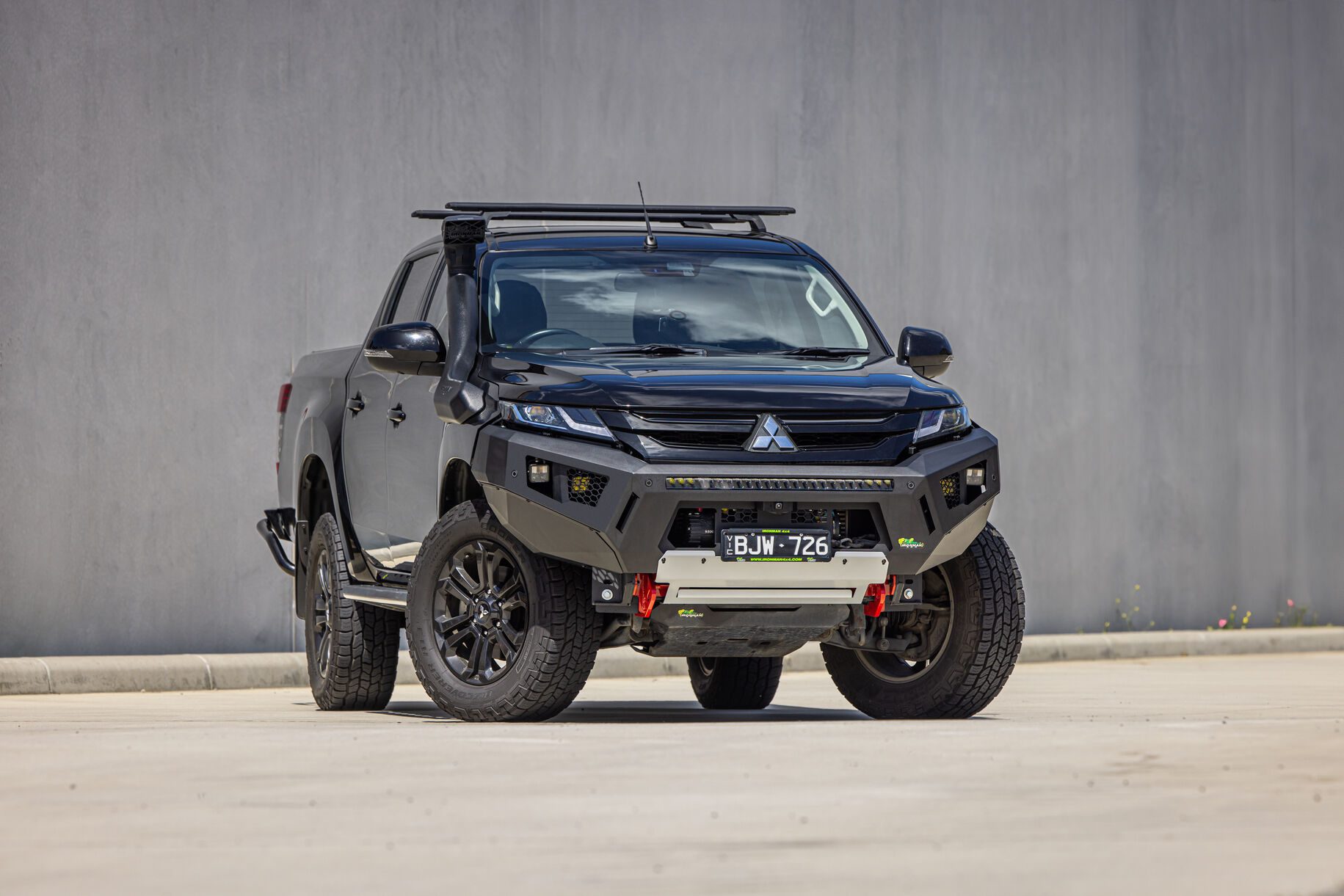 Triton MR Raid Bull Bar
